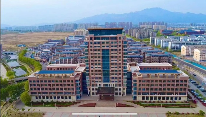 “校企合作&筑梦未来”山东力明科技职业学院 2025届毕业生就业双选会